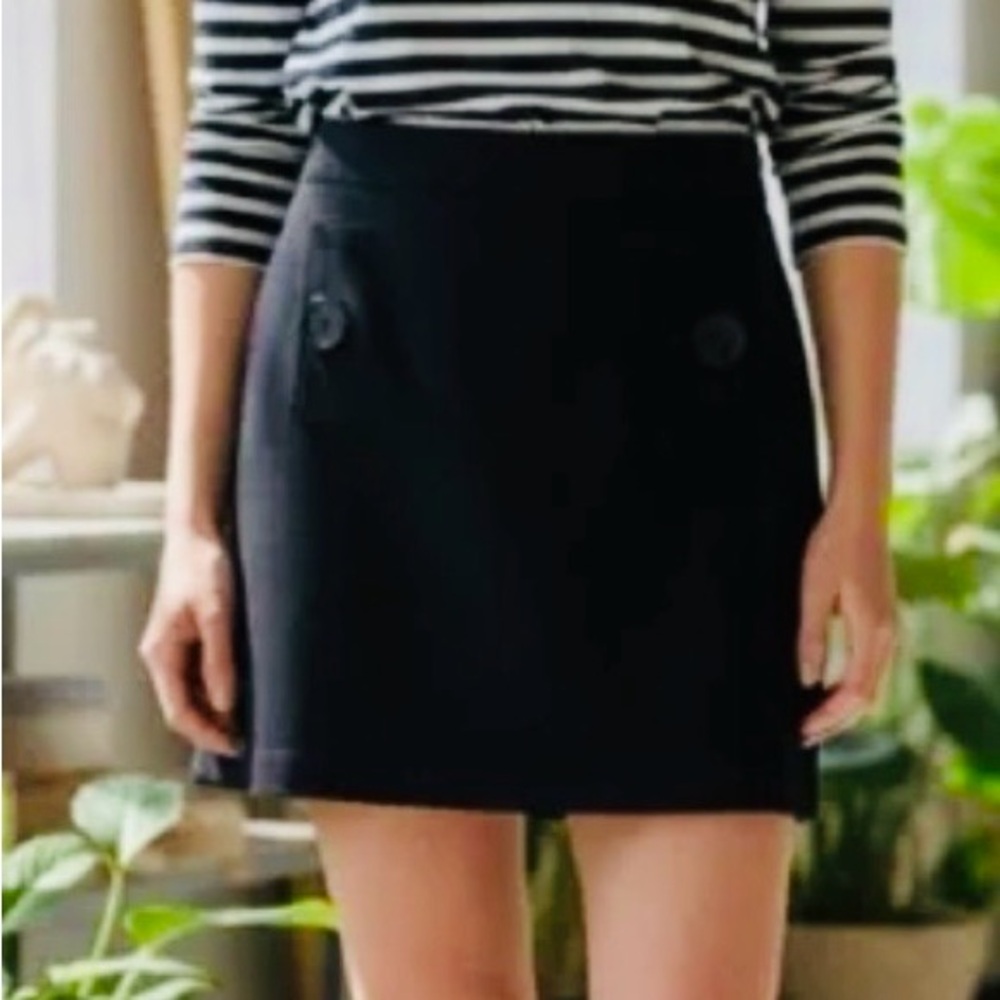 Signature by Larry Levine Black skirt size 10